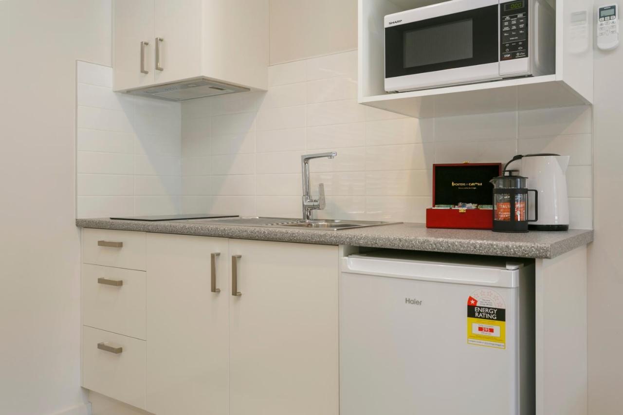 Acacia Lake View Motel Таупо Экстерьер фото