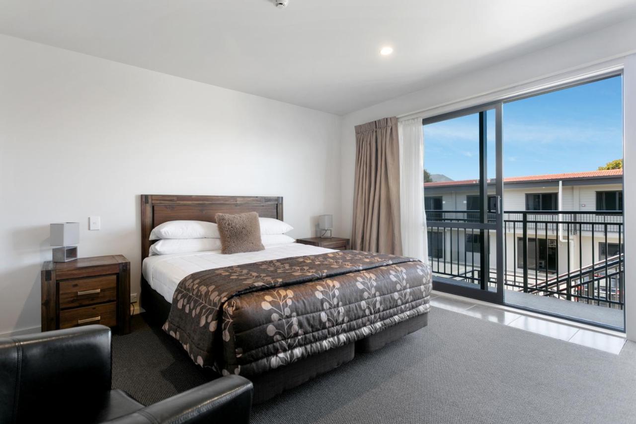 Acacia Lake View Motel Таупо Экстерьер фото