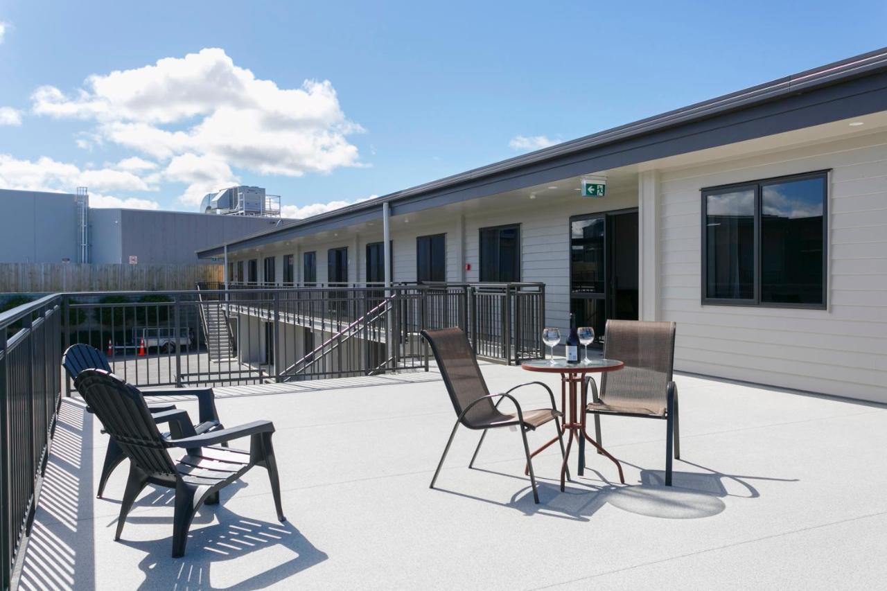 Acacia Lake View Motel Таупо Экстерьер фото