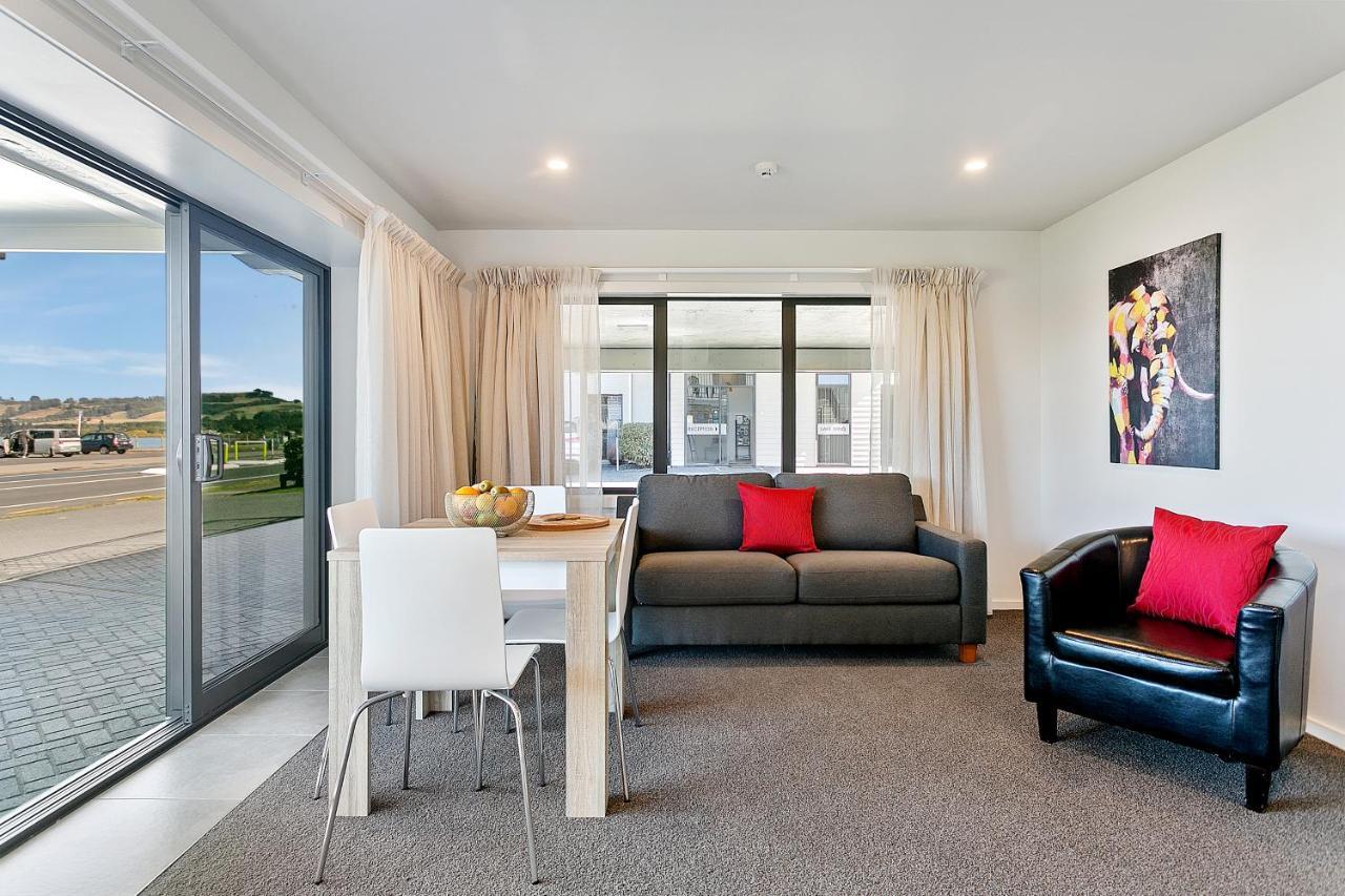 Acacia Lake View Motel Таупо Экстерьер фото