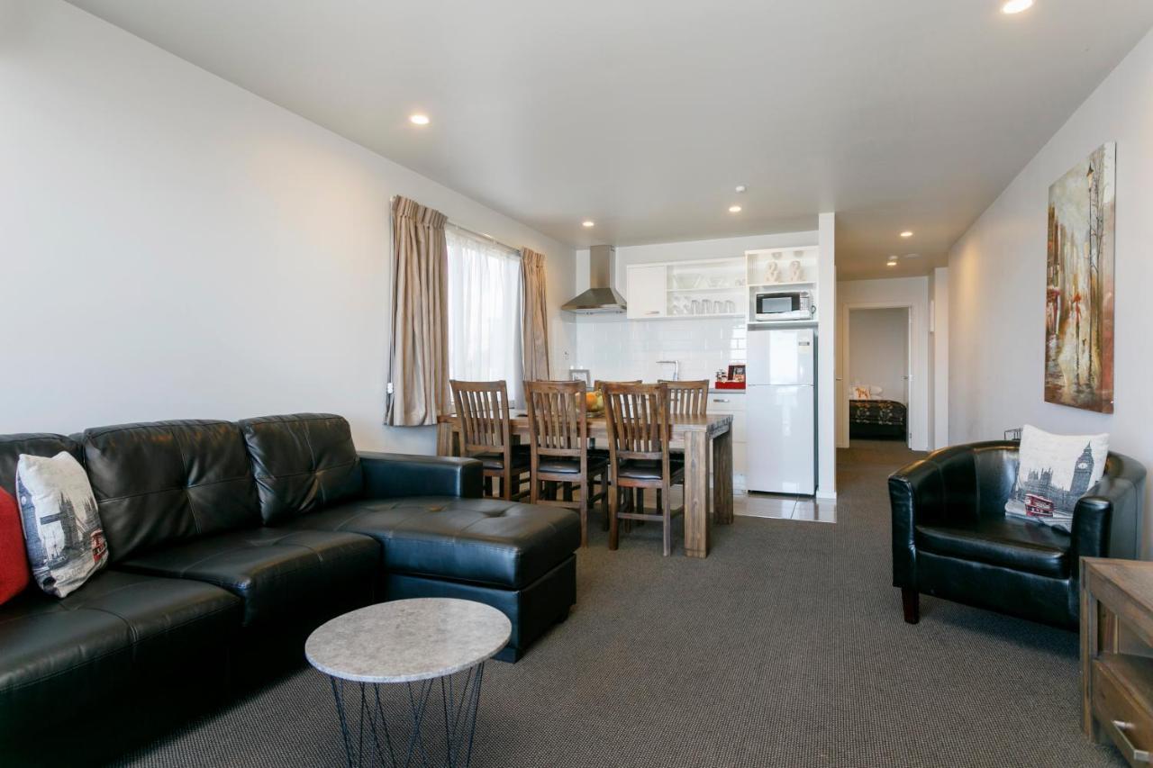 Acacia Lake View Motel Таупо Экстерьер фото